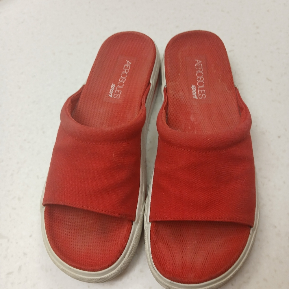 Woman's Shoe